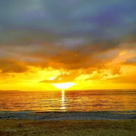 Sunset House דירה