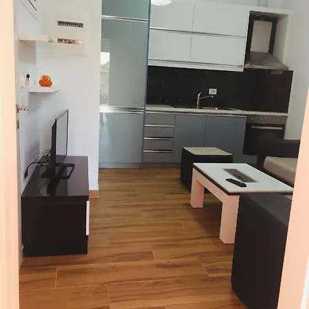 Sunset House